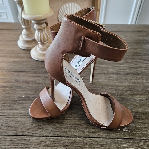 Steve Madden Shoes - Steve Madden Brown Stiletto Heels